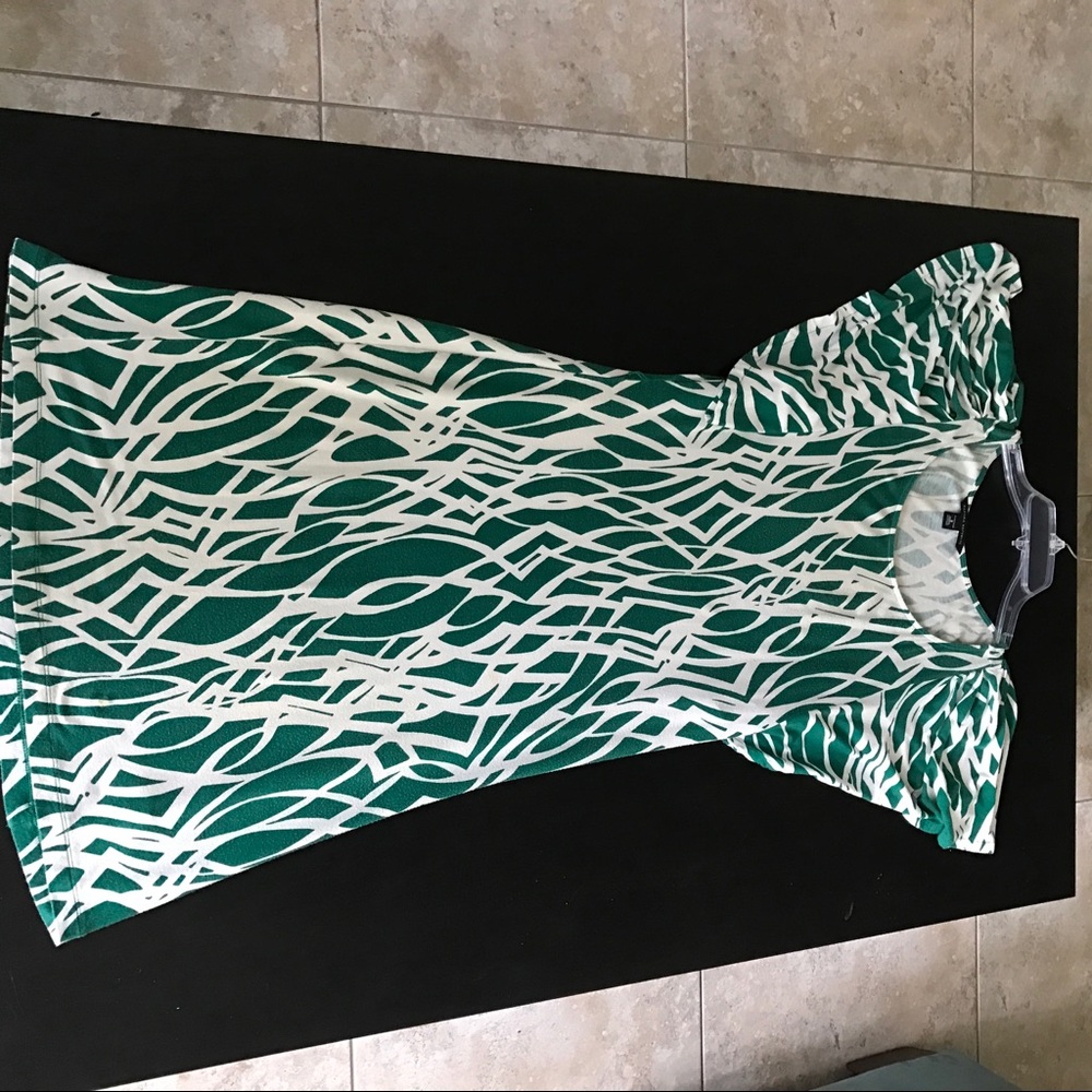 Green and white dress XS - Picture 3 of 5