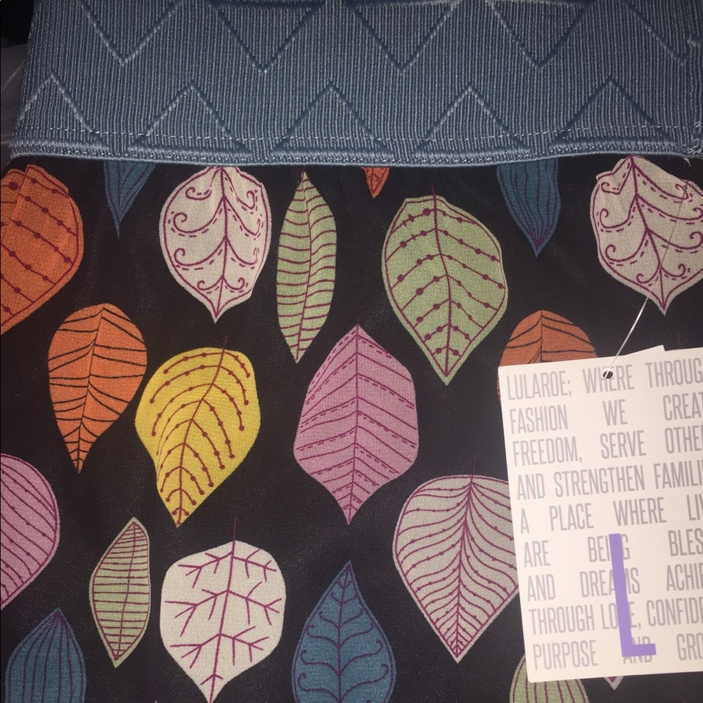LuLaRoe Large Lola Skirt NWT