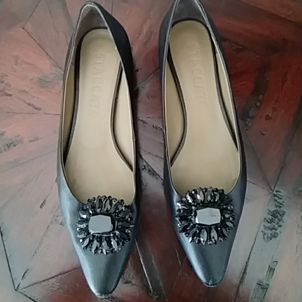 Staccato flats black