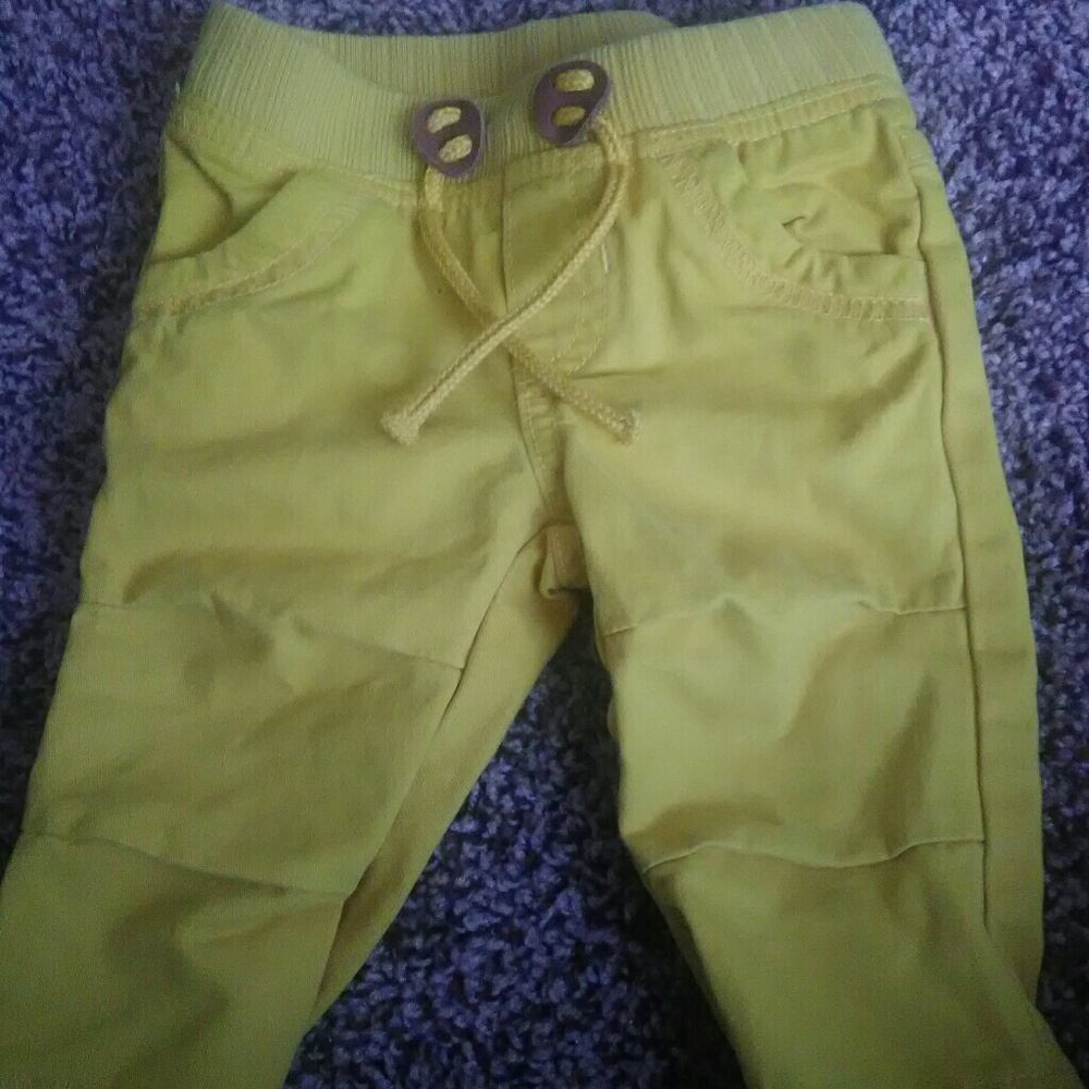 Old navy pants