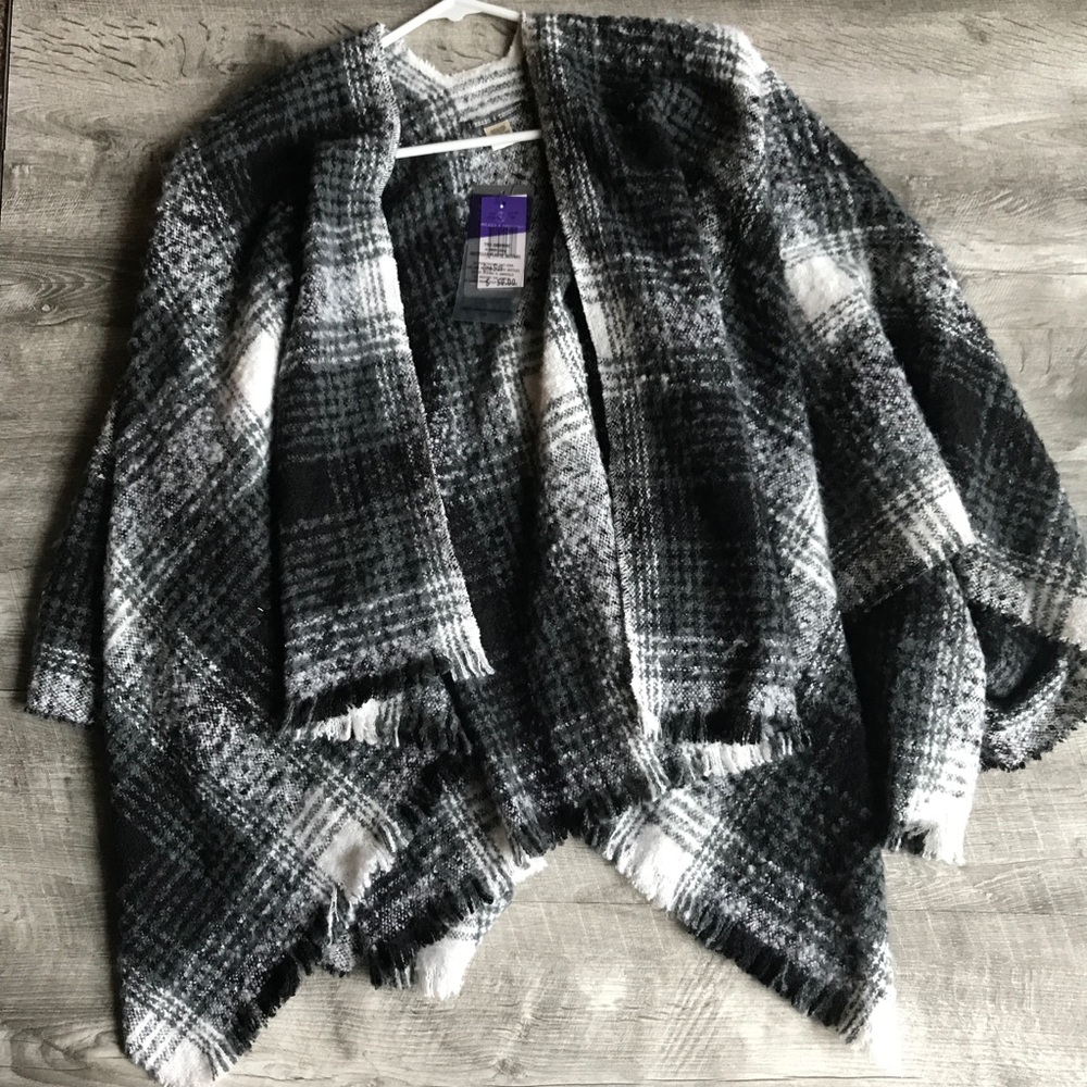 Host Pick ➳ Super Soft Plaid Shawl/Poncho