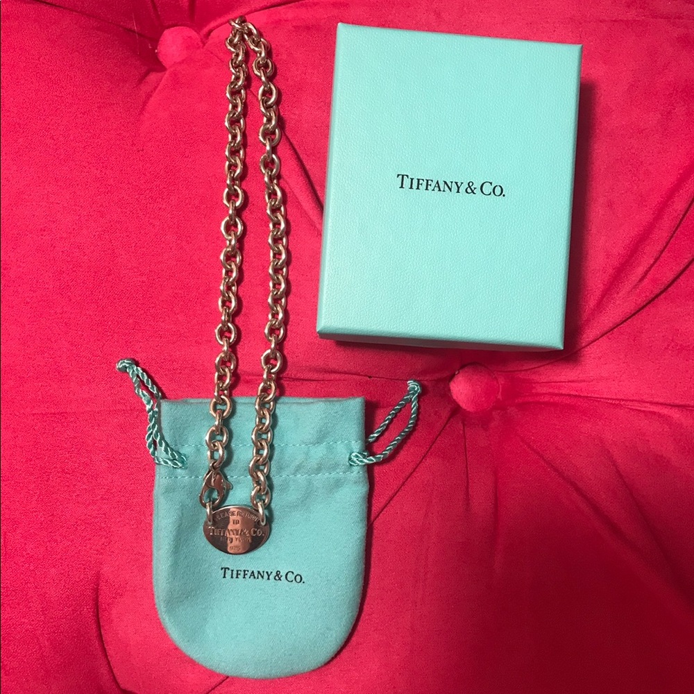 Tiffany & Co oval tag necklace