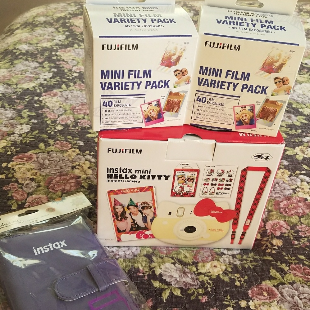 Fujifilm instax hello kitty camera with extras