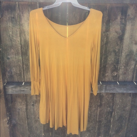 •SOLD•Mustard High Low - Picture 2 of 8