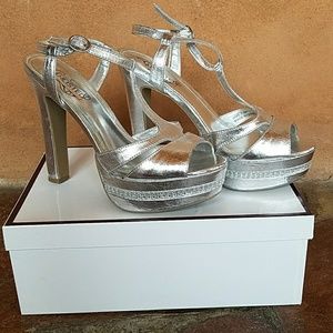 Metallic silver heels 7.5