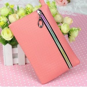 New💓 Mini Pink Wristlet