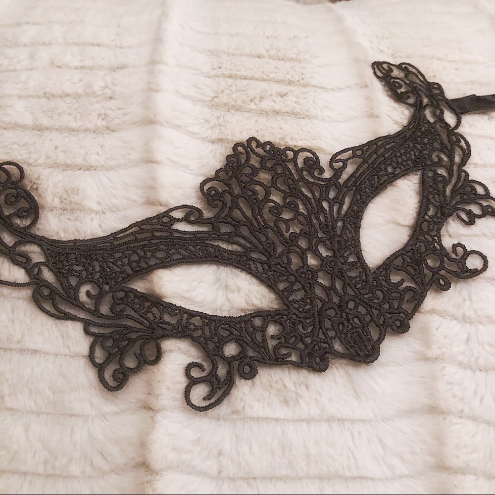 Lace Masquerade Mask