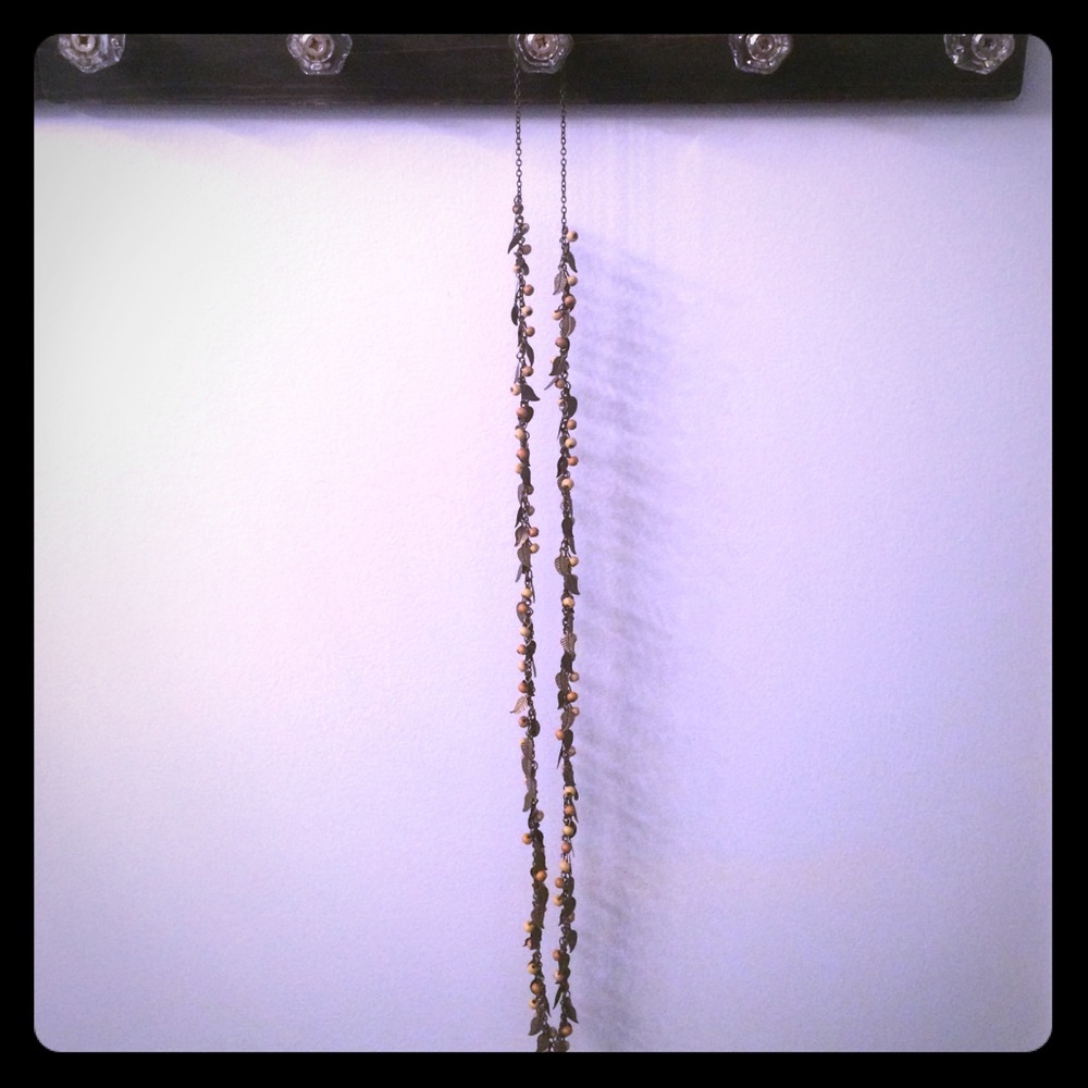 Metal leaf & wood bead necklace
