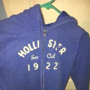 Hollister zip up DEAL TODAY ONY ENDS AT 12:00am!!