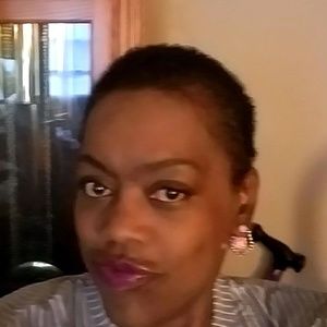 Meet your Posher, Paula