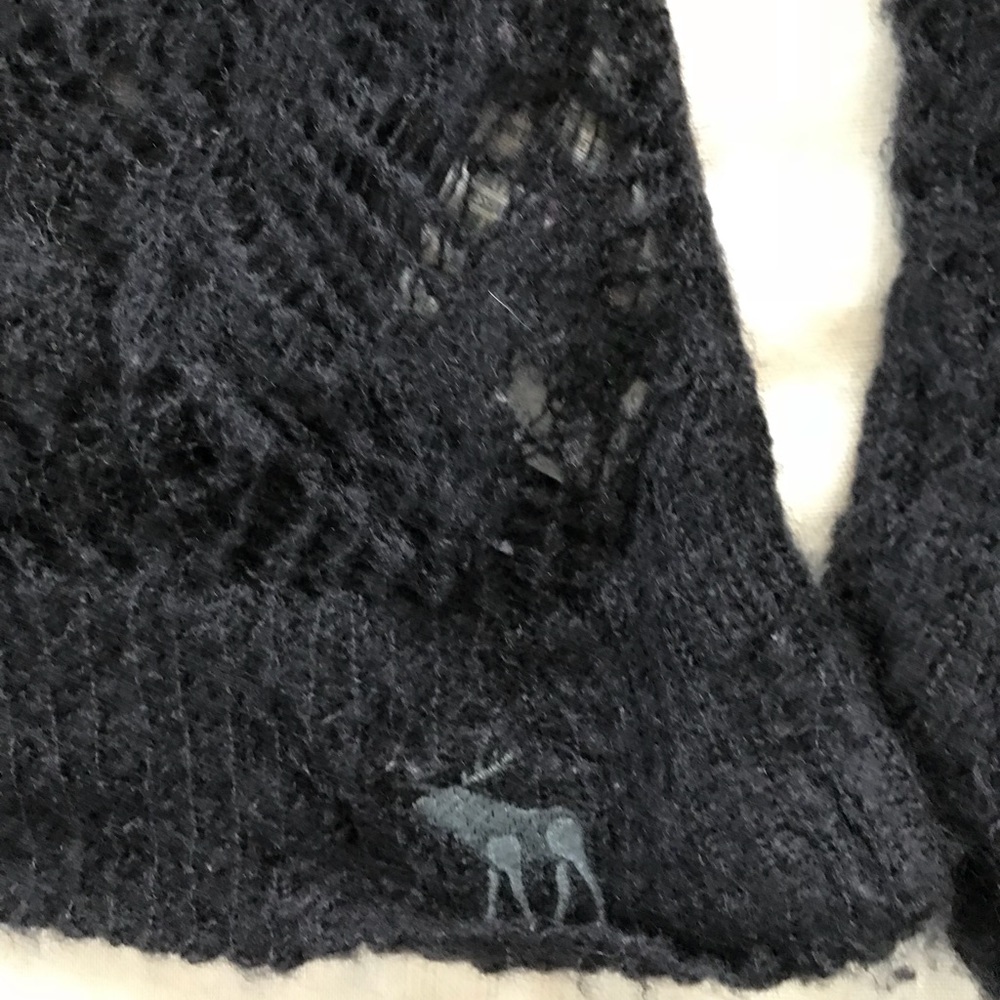 A&F Sweater - Picture 2 of 3