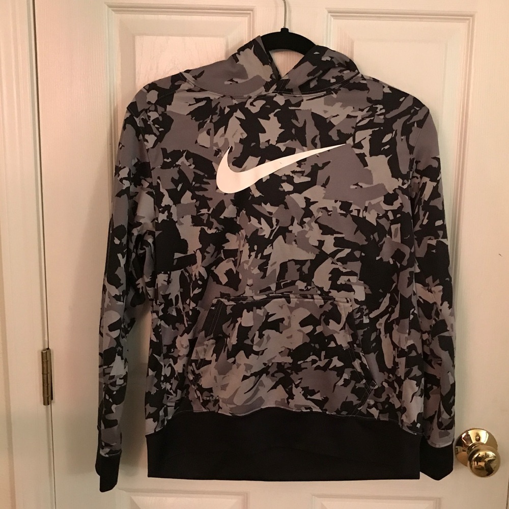 Nike Therma-fit sweatshirt.