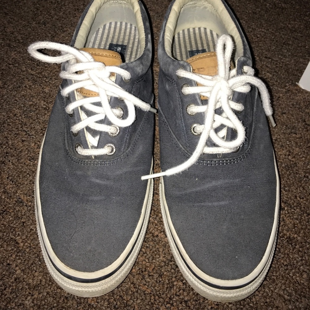 Sperry Sneakers