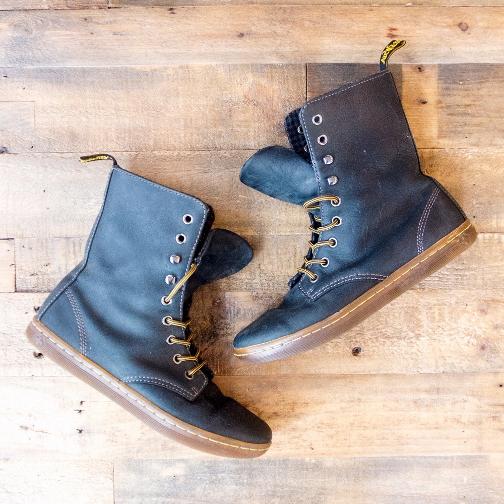 ⬇️Final drop!⬇️ Dr. Martens Tehani Air Wair Boots