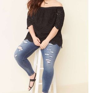 Eyelet Cotton Off the Shoulder Top 🌸Host Pick🌸