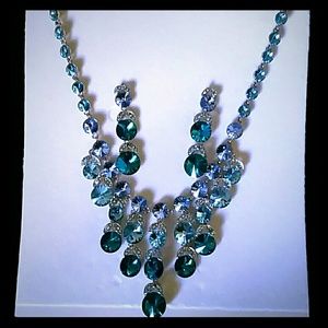 Stunning Necklace and Earrings Set