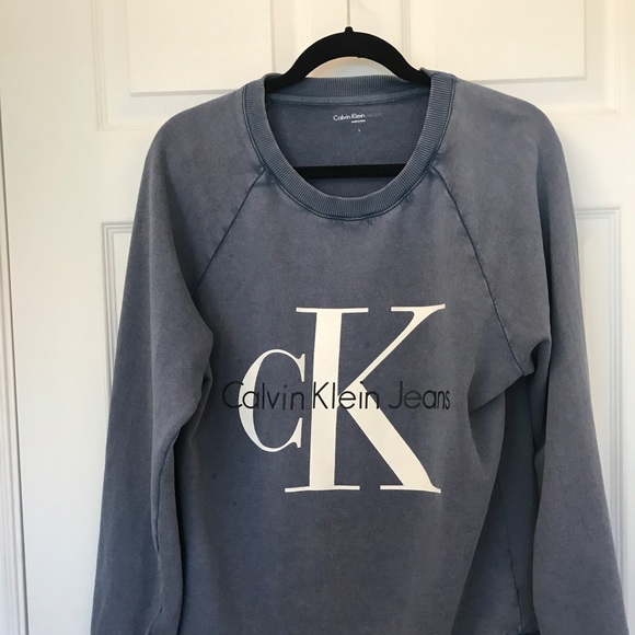 FLASH SALE💕 Calvin Klein light blue sweater - Picture 2 of 2