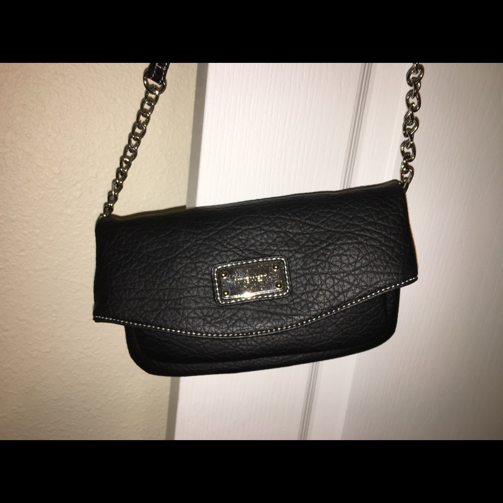 Nine West Crossbody detachable clutch