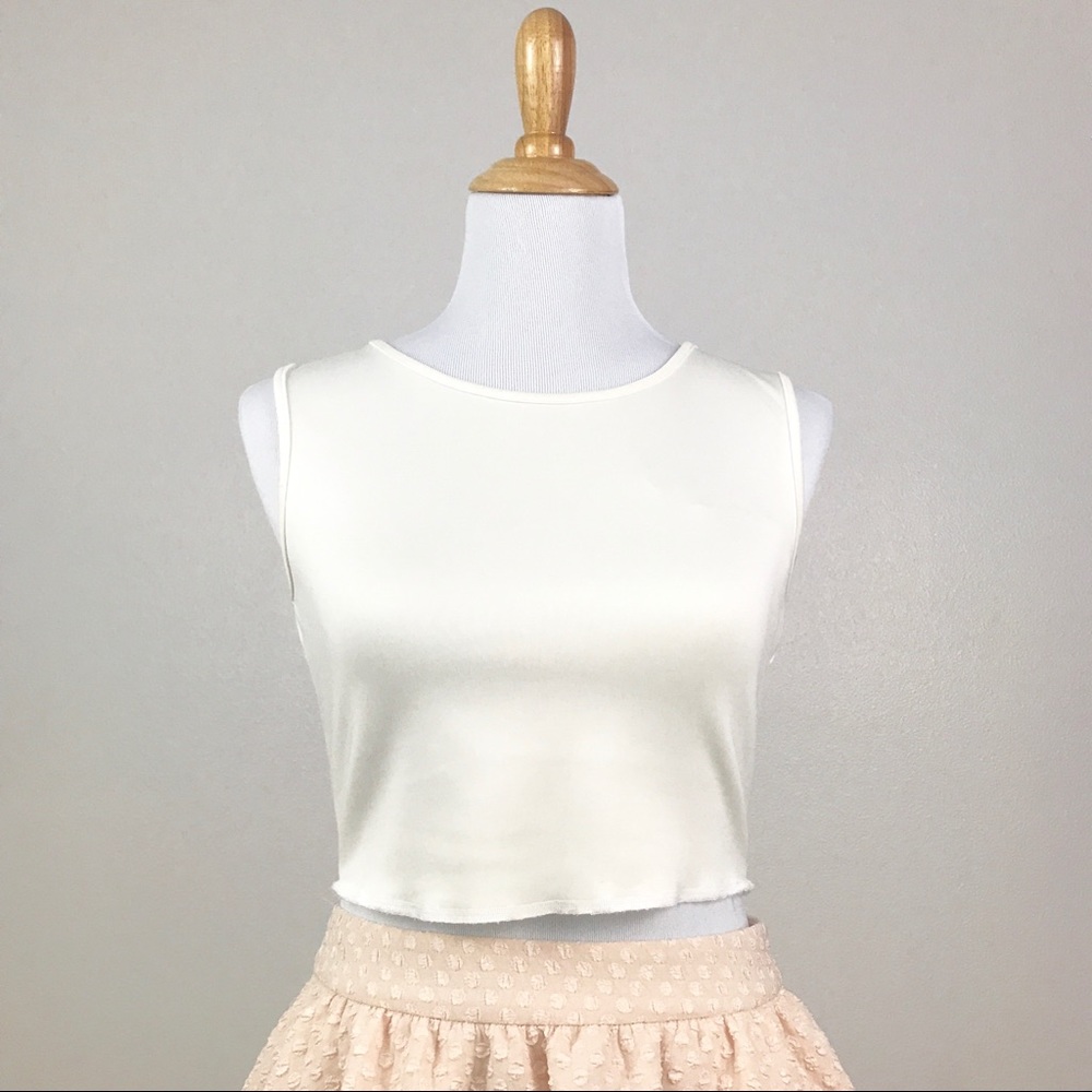 Forever 21 | white crop top with bow behind