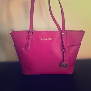 Michael Kors Jet Set Tote