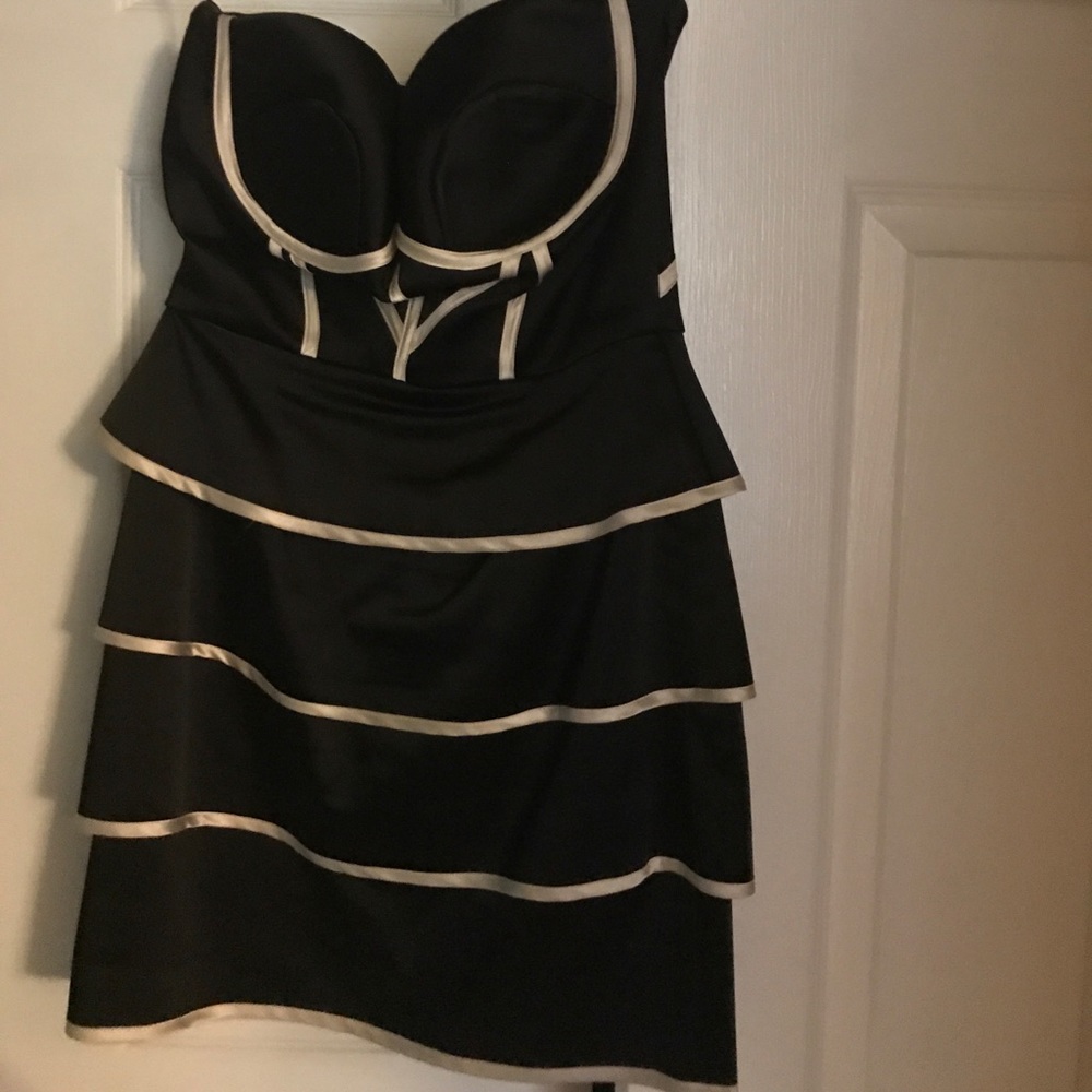 Bebe dress