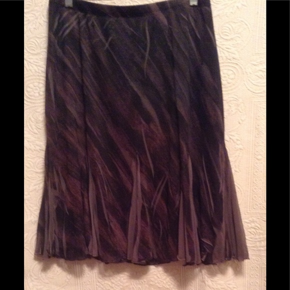 Beautiful lined Skirt - Picture 1 of 1