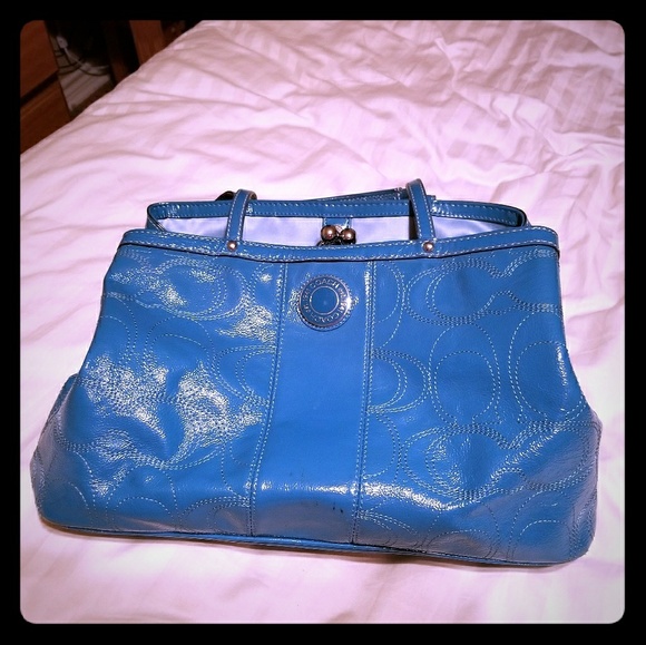Authentic Coach Purse - Picture 1 of 2