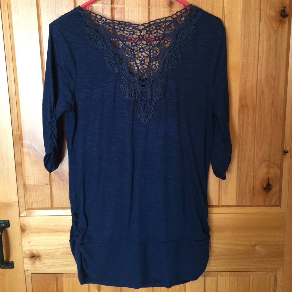 Navy blue top