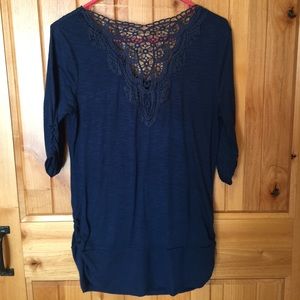 Navy blue top