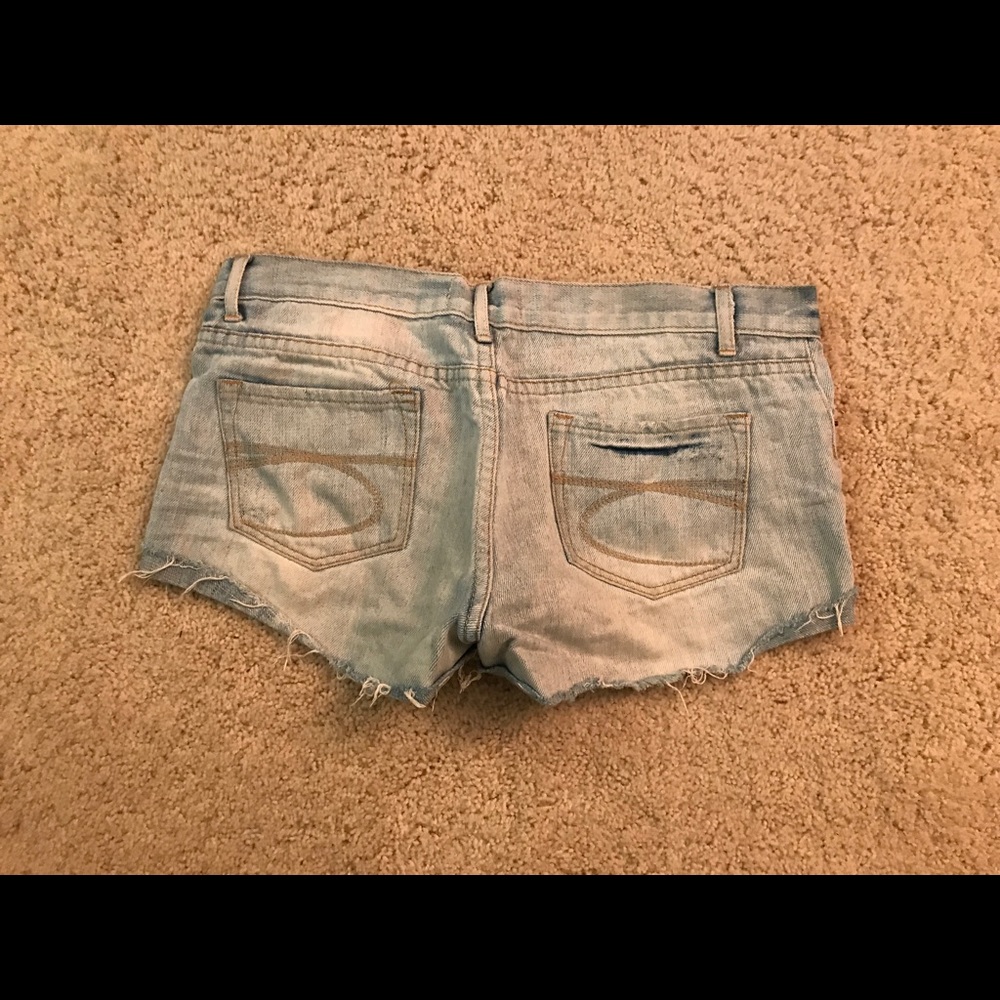 Jean Shorts - Picture 3 of 3