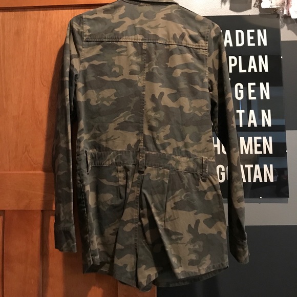 Small camo romper - Picture 2 of 2