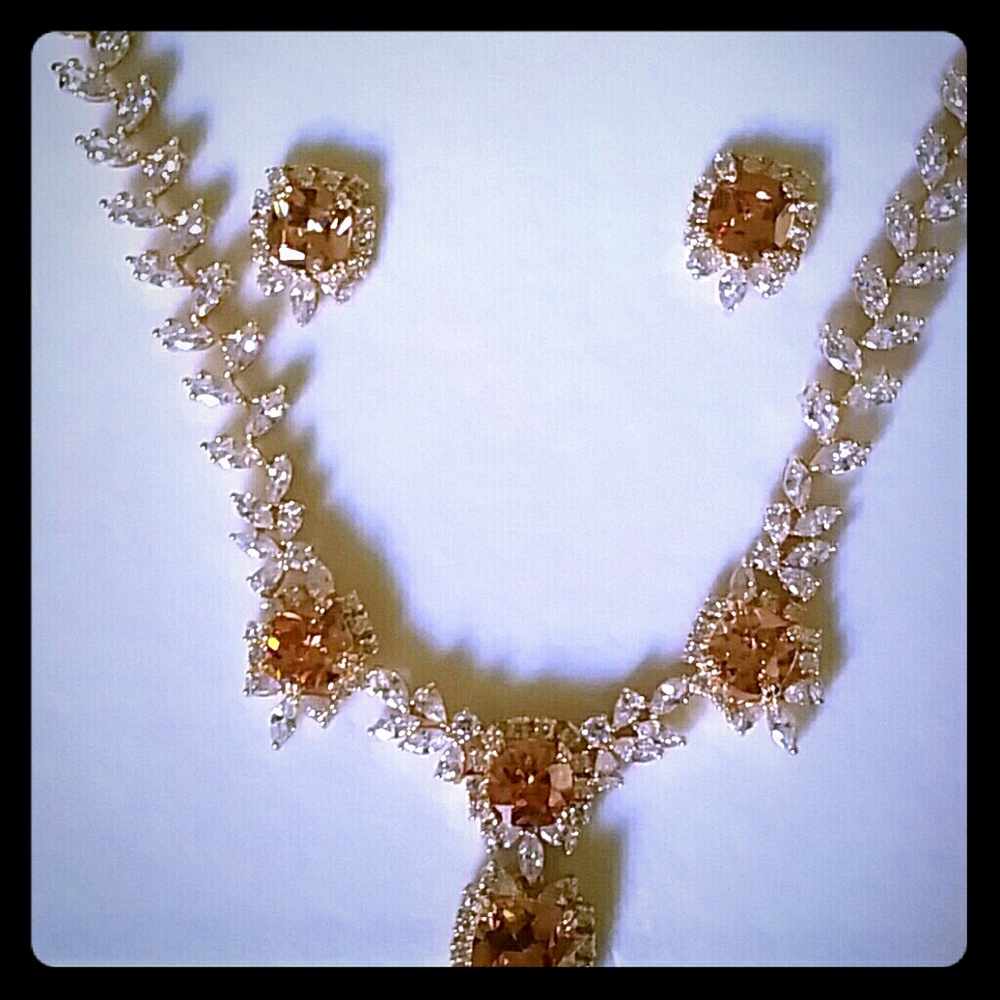 Elegant Necklace and Earrings Set