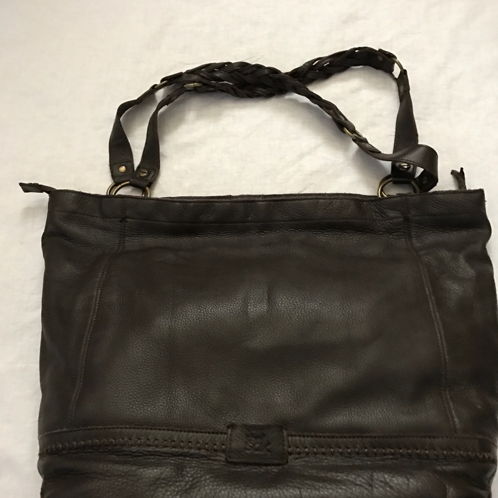 NWOT. Brown leather The Sak tote