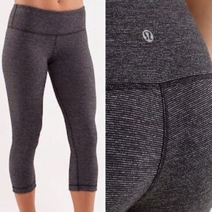 Lululemon Dark Grey Cropped Legging