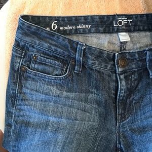 Ann TaylorLoft modern skinny blue jeans Size 6