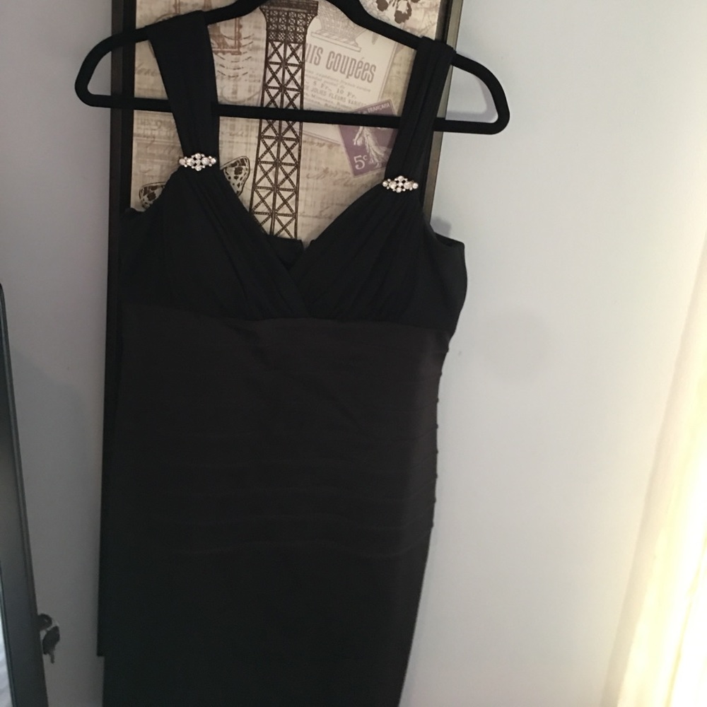 Beautiful fitted black cocktail dress