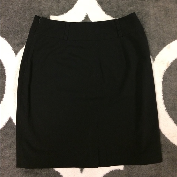 Black Pencil Skirt, size 6 - Picture 2 of 4