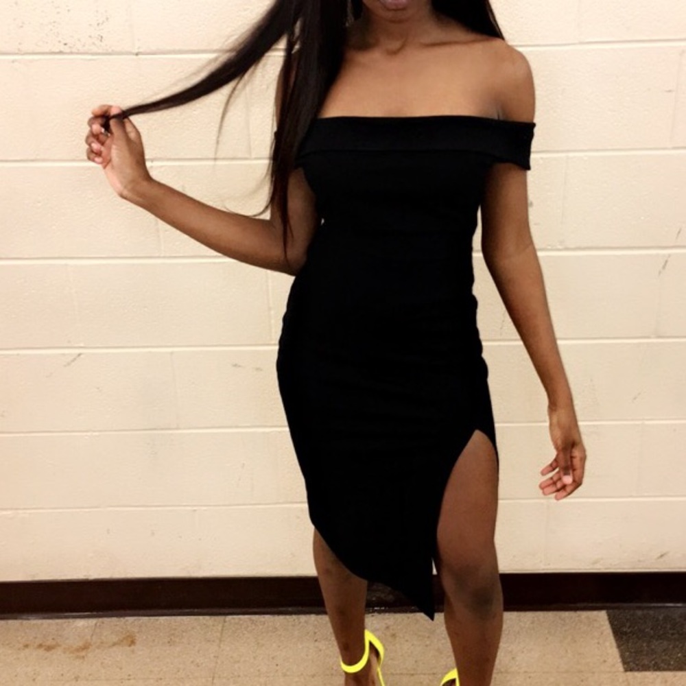 Black off the shoulder dress with leg slit!