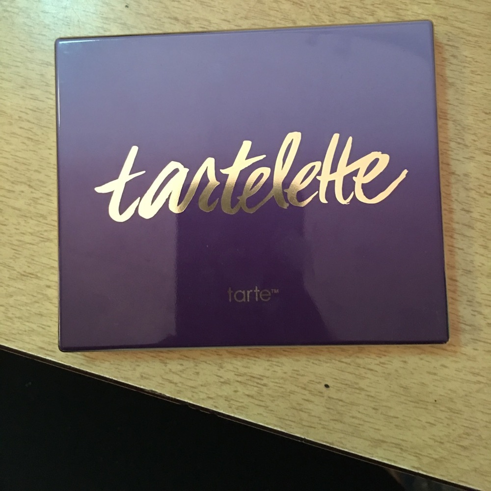 Tarte Tartelette eyeshadow palette