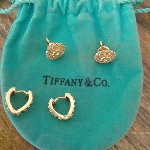 Authentic Tiffany&CO 22k gold earings