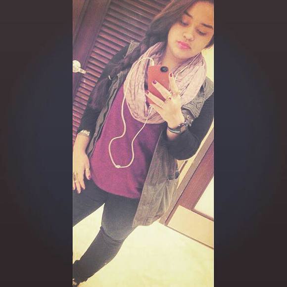 Meet your Posher, Bree - Picture 1 of 1