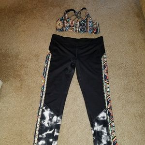 Work out pants and sports bra
