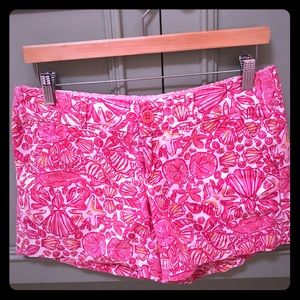 Lilly Pulitzer: summer shorts