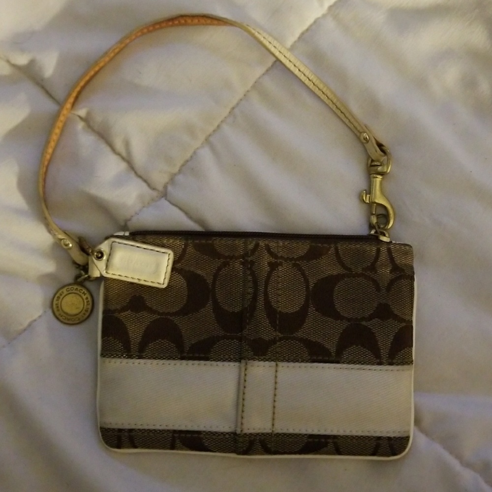Wristlet