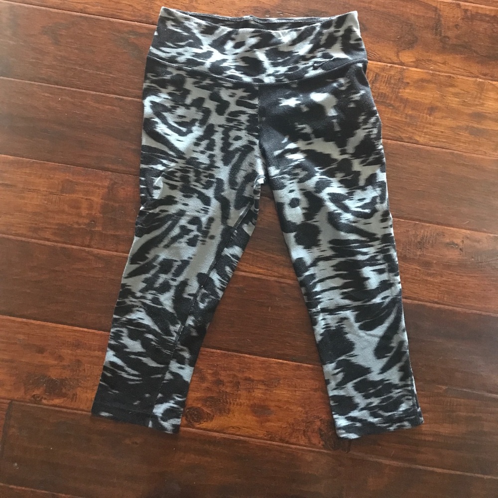 Nike Capri work out pants for women
