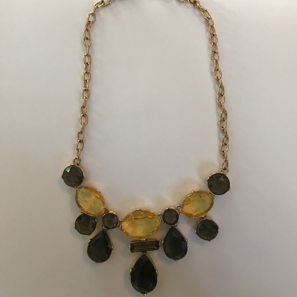 C. Wonder statement necklace