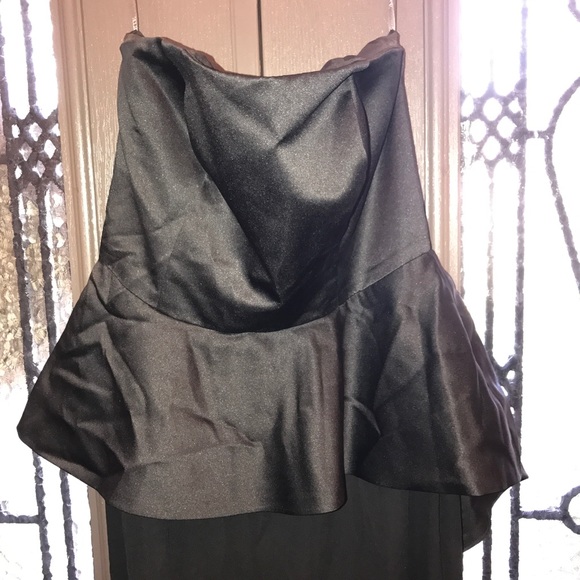 Vera Wang formal dress - Picture 3 of 3