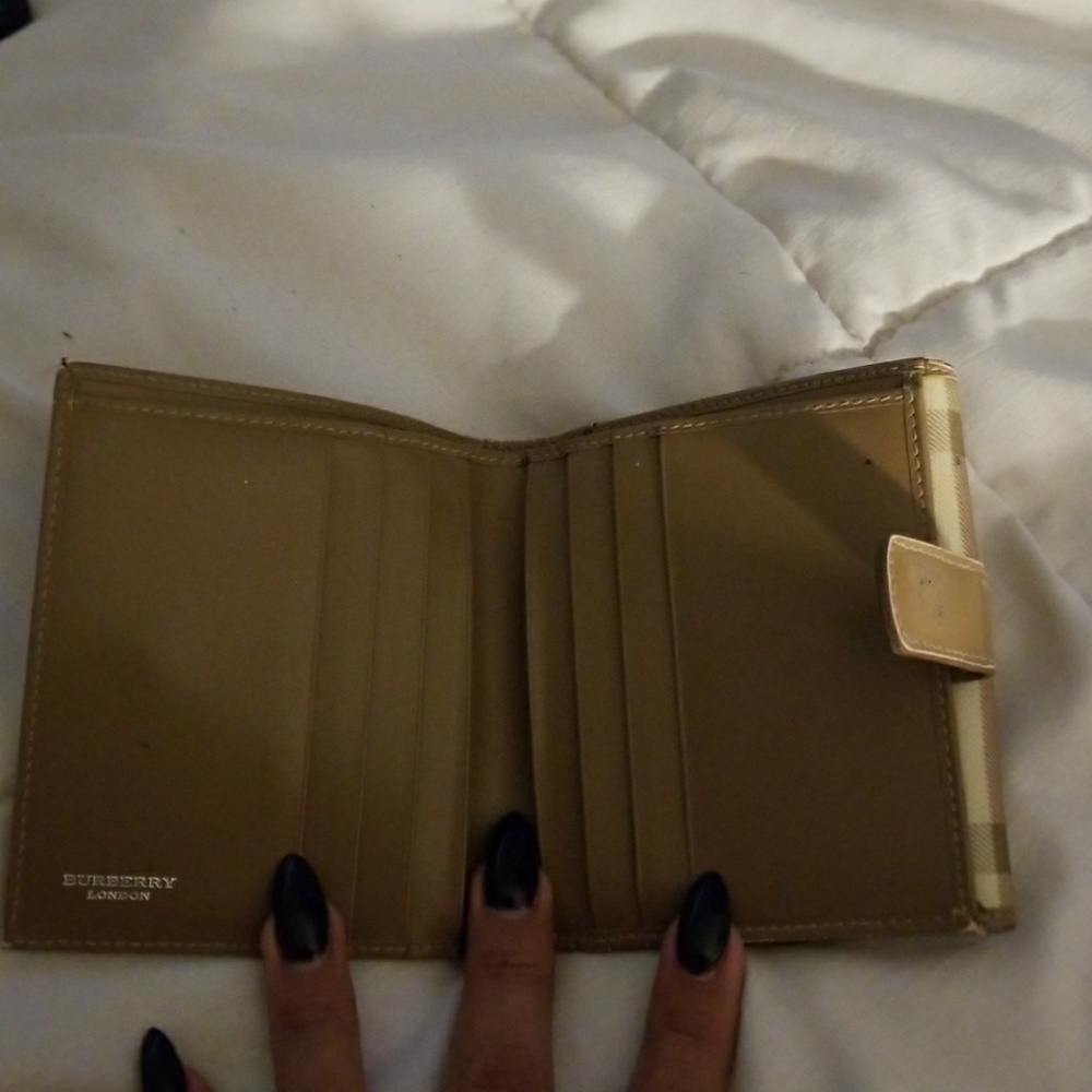 Wallet - Picture 3 of 3
