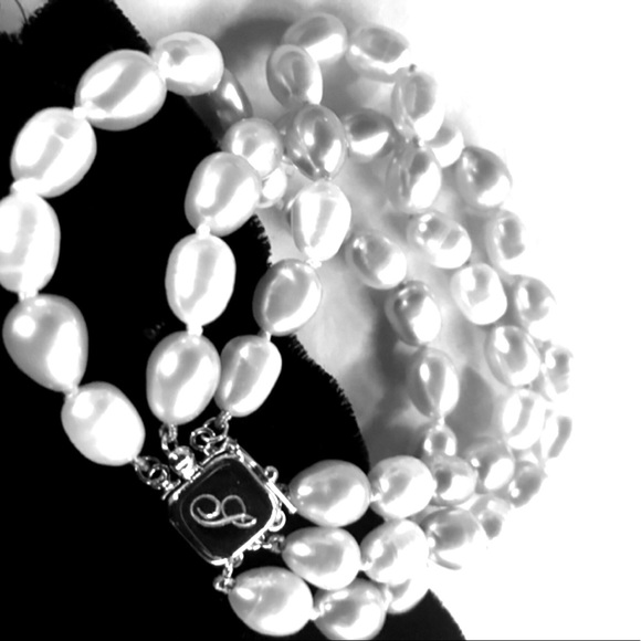 🔥14K GOLD 3 STRAND PEARL BRACELET + sterling & pearl EARRING SET🔥 - Picture 8 of 8