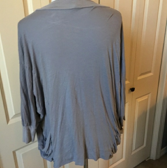 Express Top - Picture 2 of 3